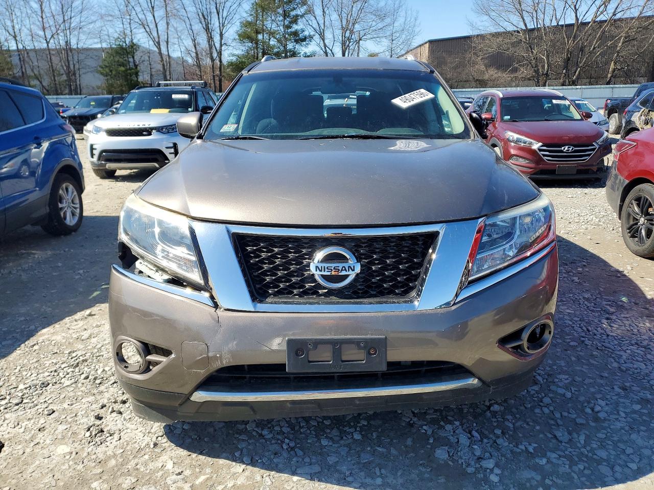 Nissan Pathfinder S