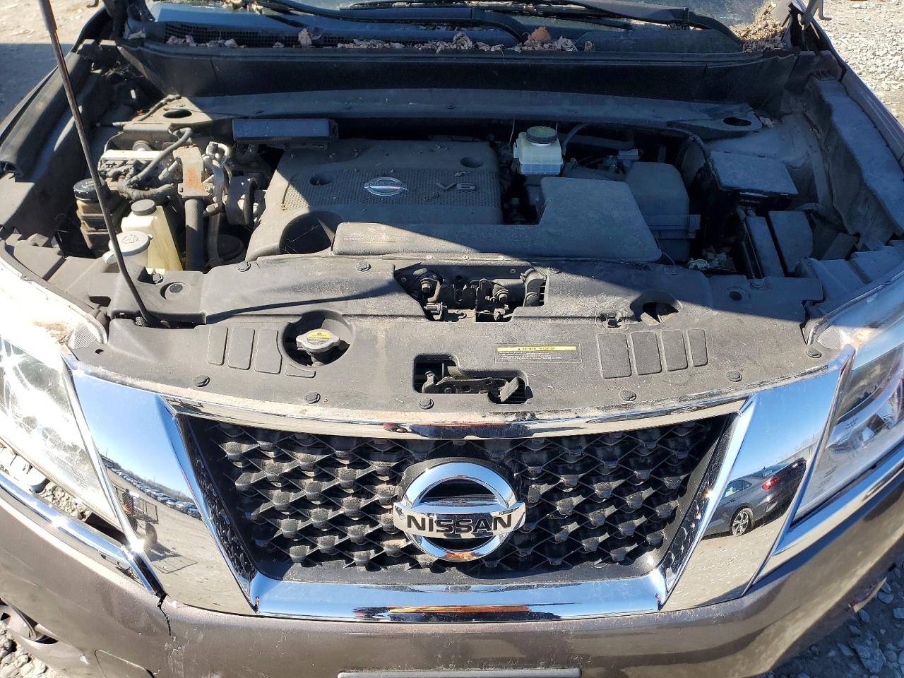 Nissan Pathfinder S