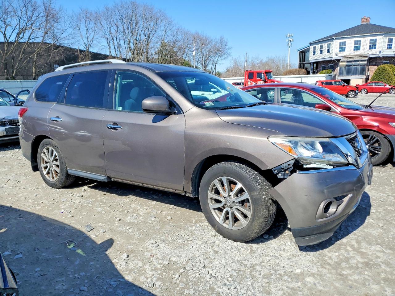 Nissan Pathfinder S