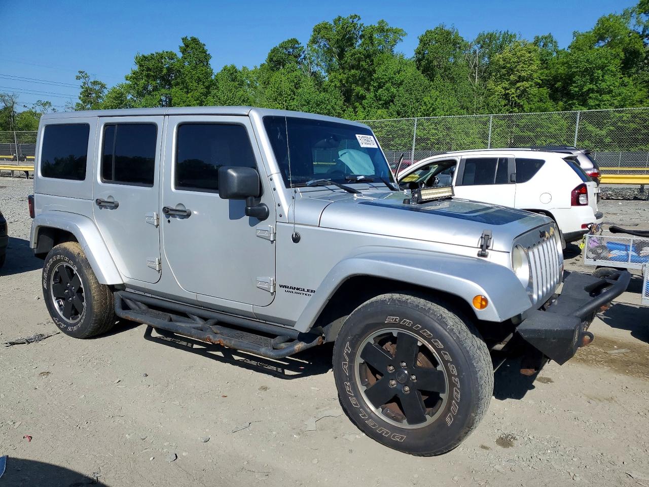 Jeep Wrangler Sahara