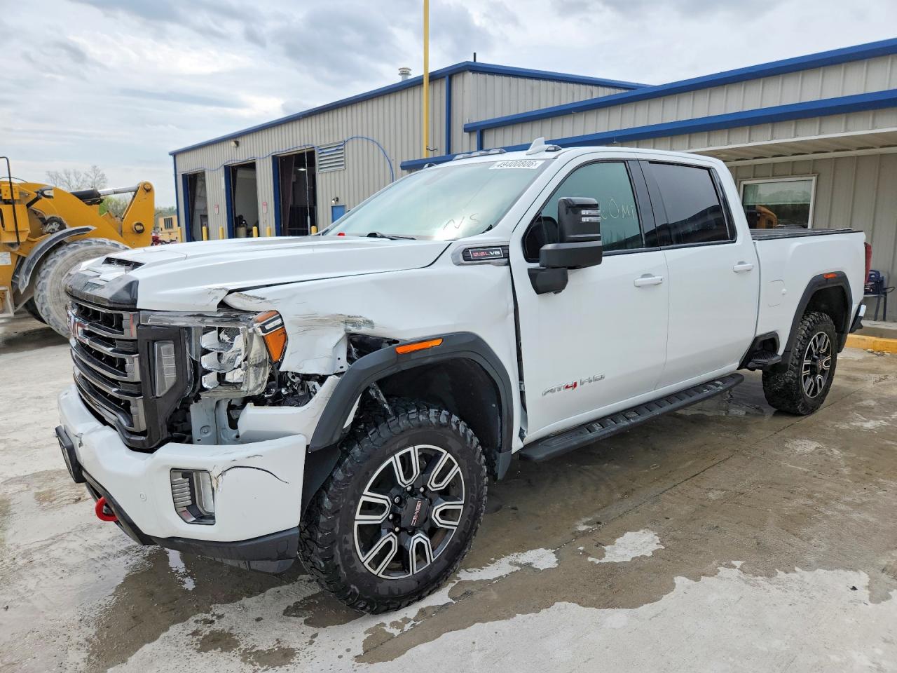 Salvage GMC Sierra Image