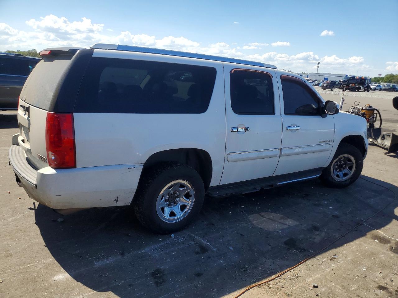 GMC Yukon Denali