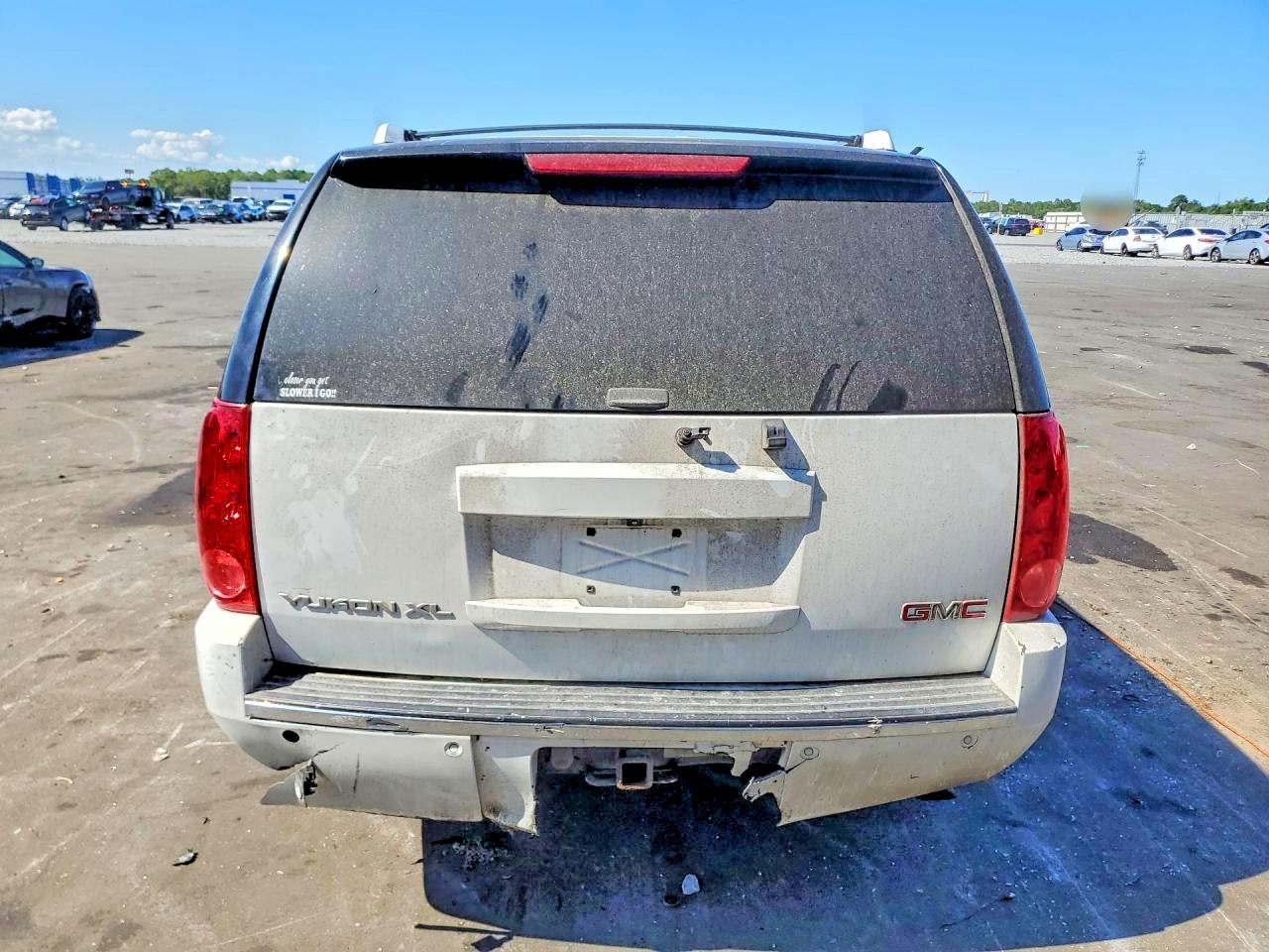 GMC Yukon Denali