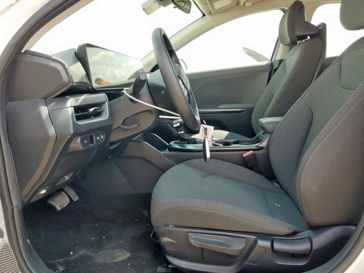 Kia K4