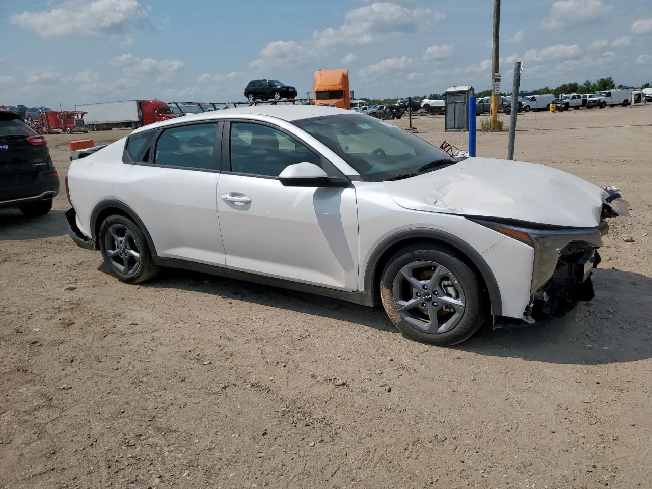 Kia K4