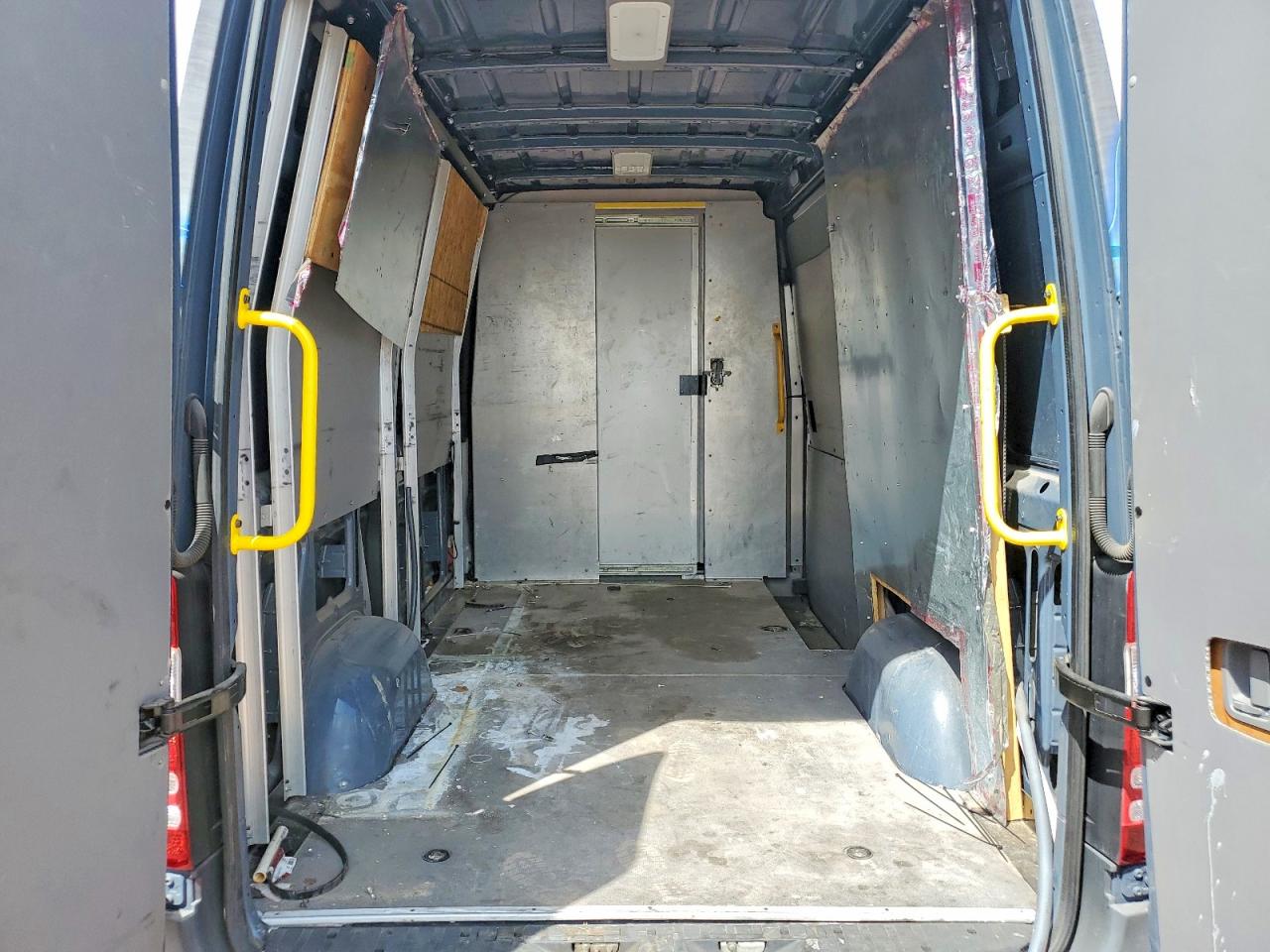 Mercedes-Benz Sprinter 2500