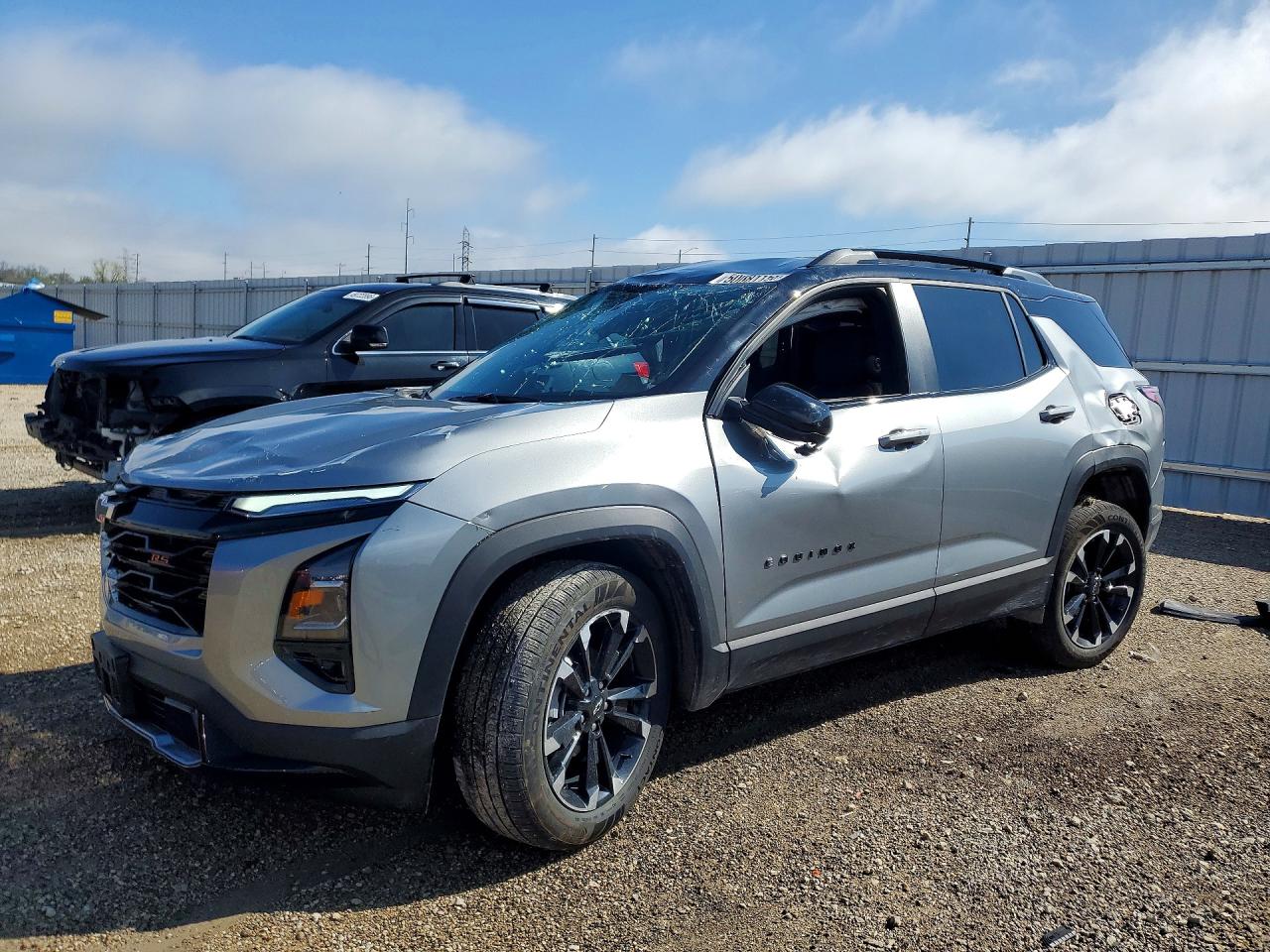 Salvage Chevrolet Equinox Image
