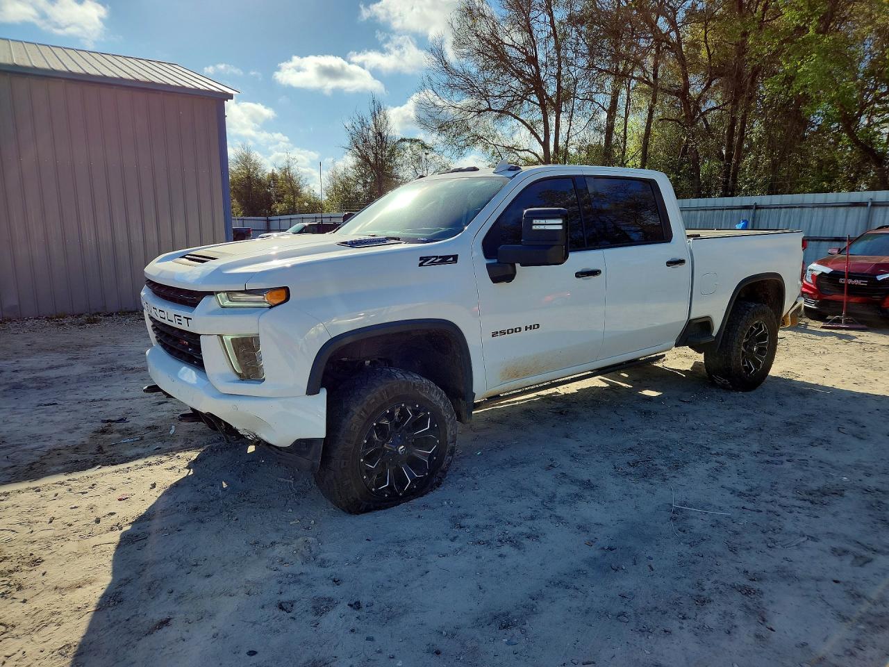 Salvage Chevrolet Silverado Image