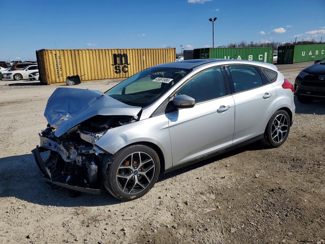 Salvage Ford Focus Image