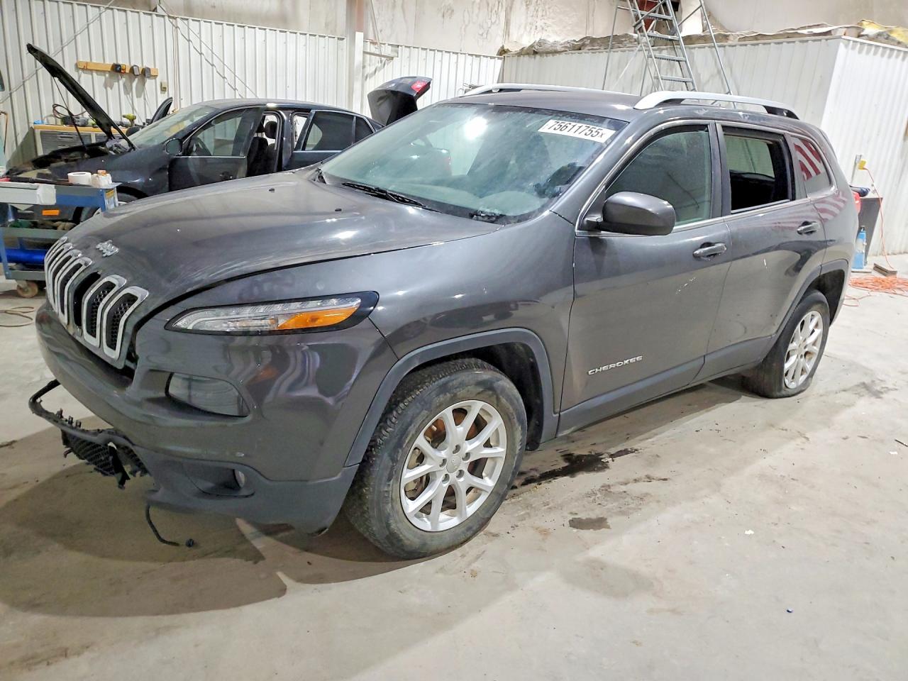 Salvage Jeep Grand Cherokee Image