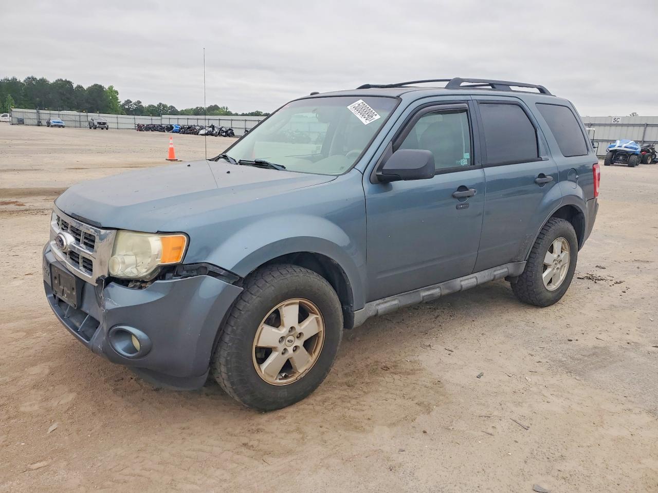 Salvage Ford Escape Image