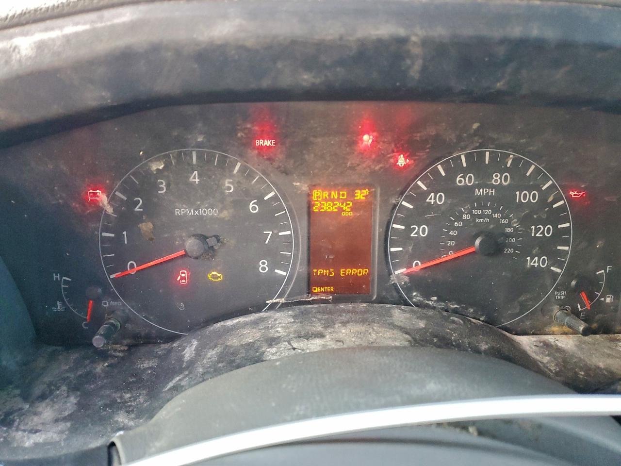 Nissan Nv