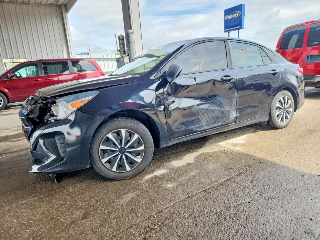 Salvage Kia Rio Image