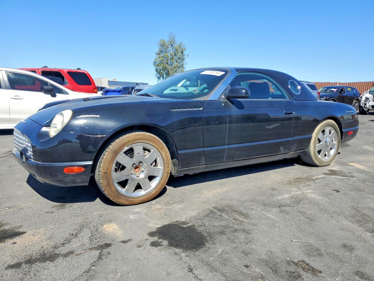 Salvage Ford Thunderbird Image