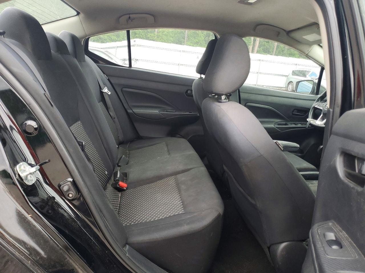Nissan Versa S