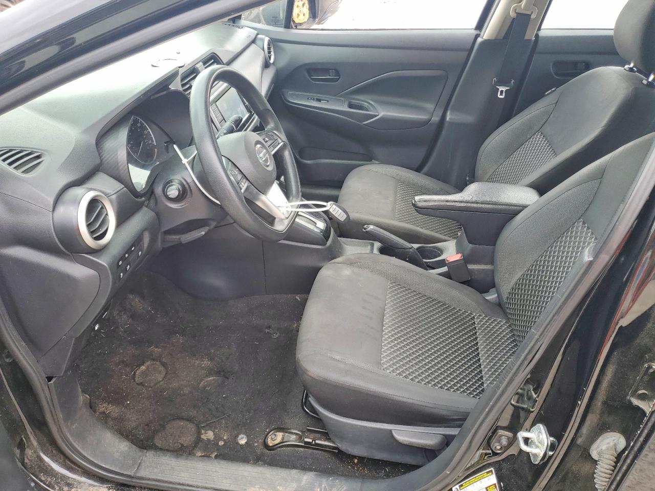 Nissan Versa S
