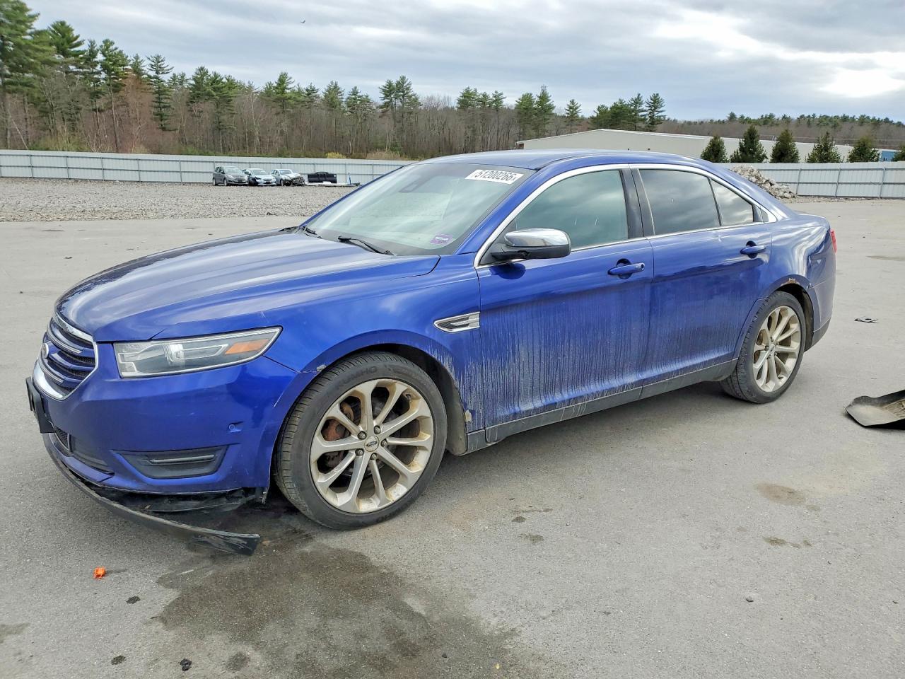 Salvage Ford Taurus Image