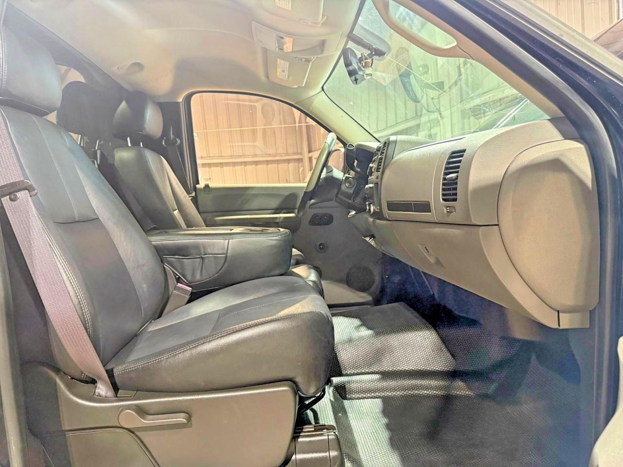 Chevrolet Silverado C1500
