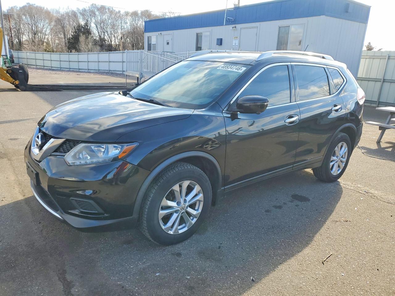 Salvage Nissan Rogue Image