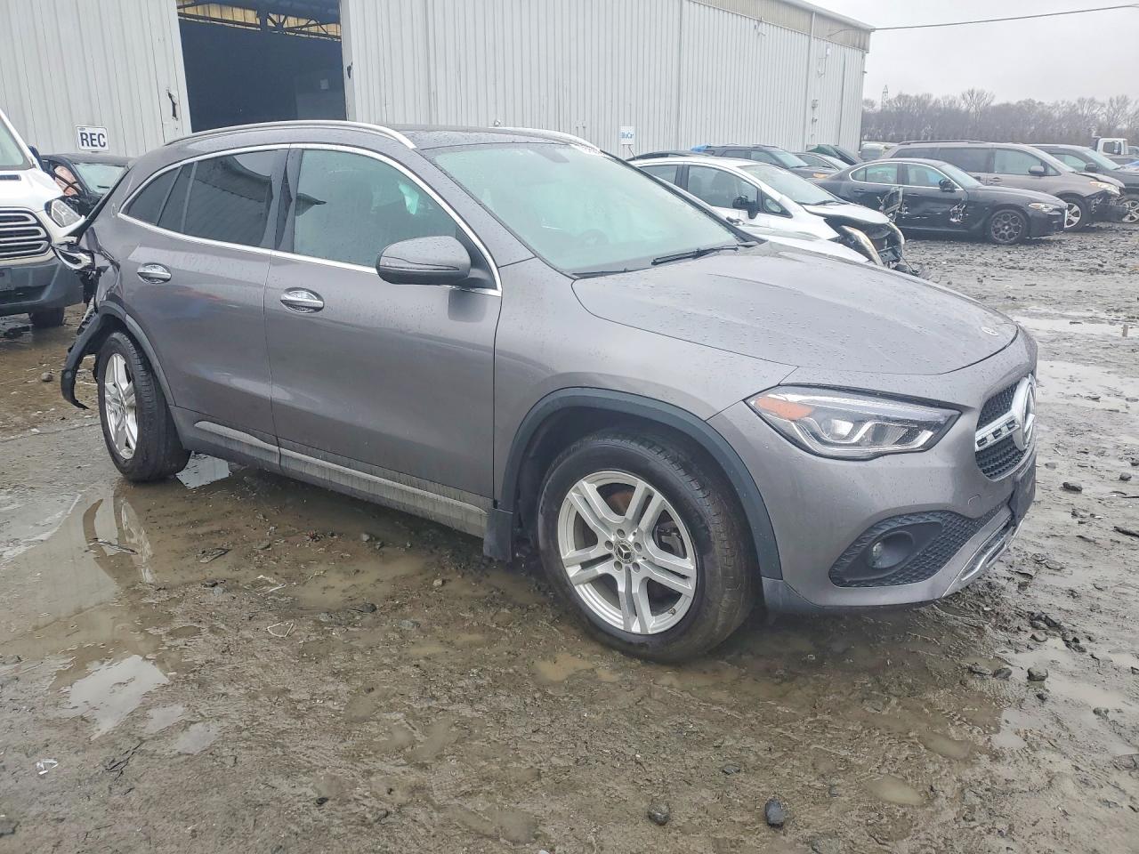 Mercedes-Benz GLA 250 4matic