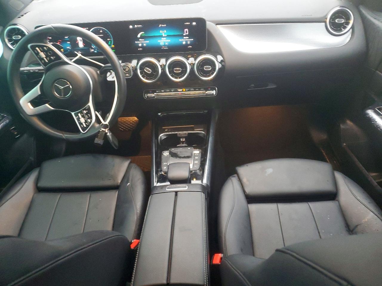 Mercedes-Benz GLA 250 4matic