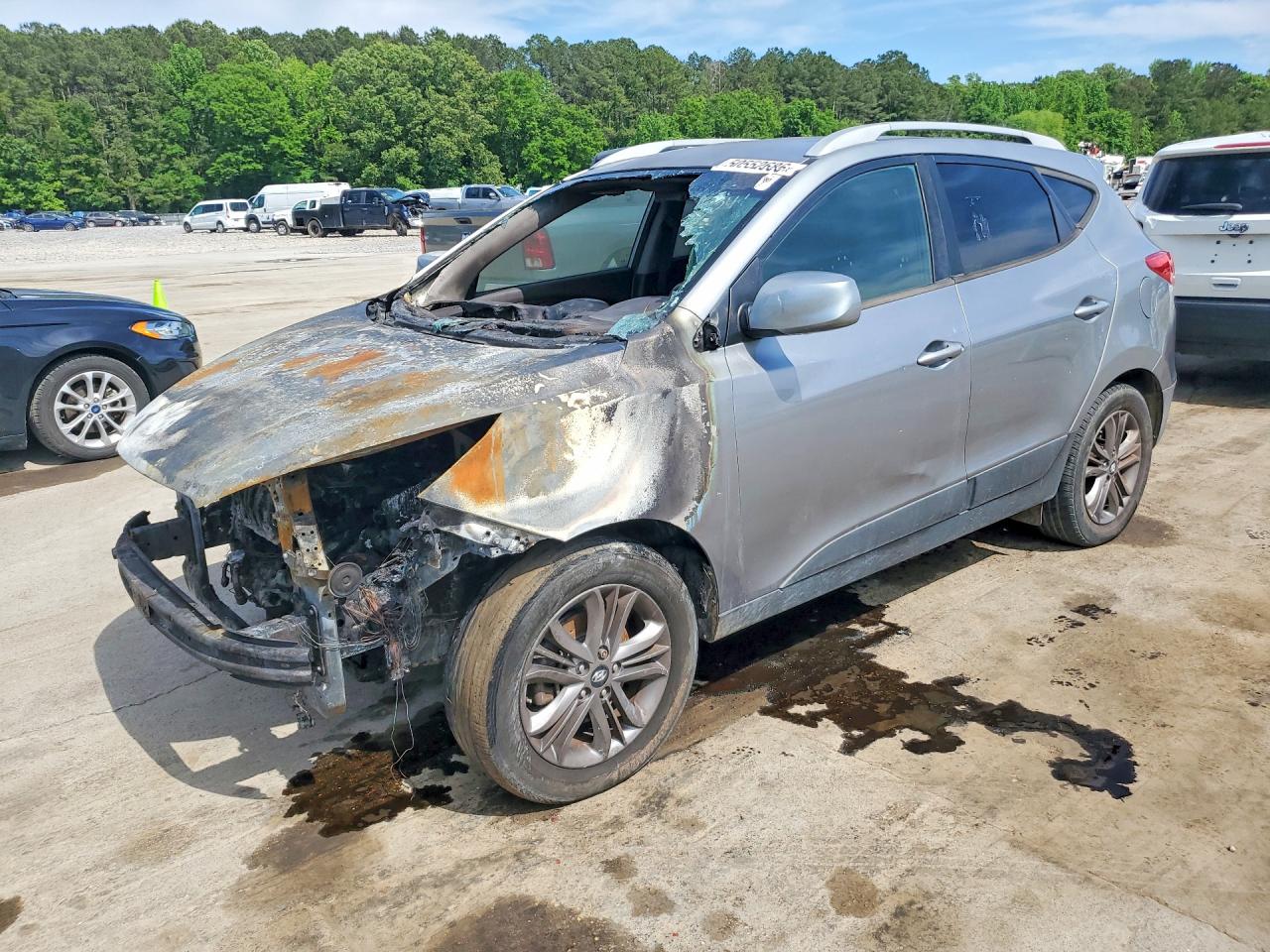 Salvage Hyundai TUCSON Image