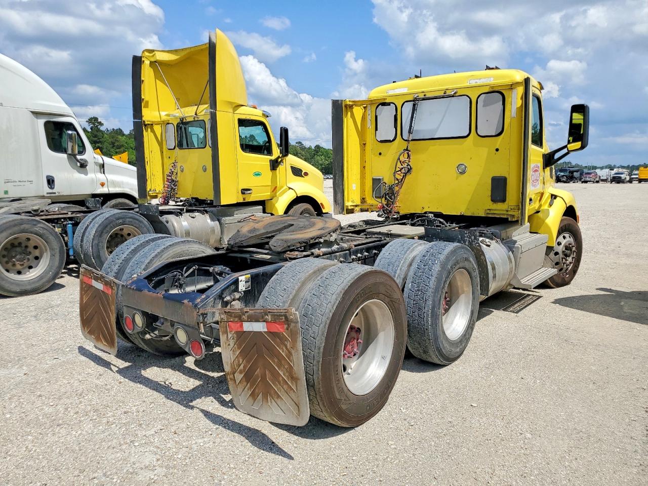 Peterbilt 579