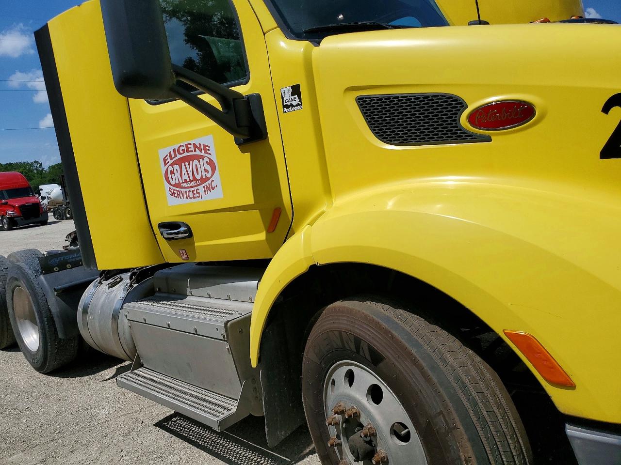 Peterbilt 579