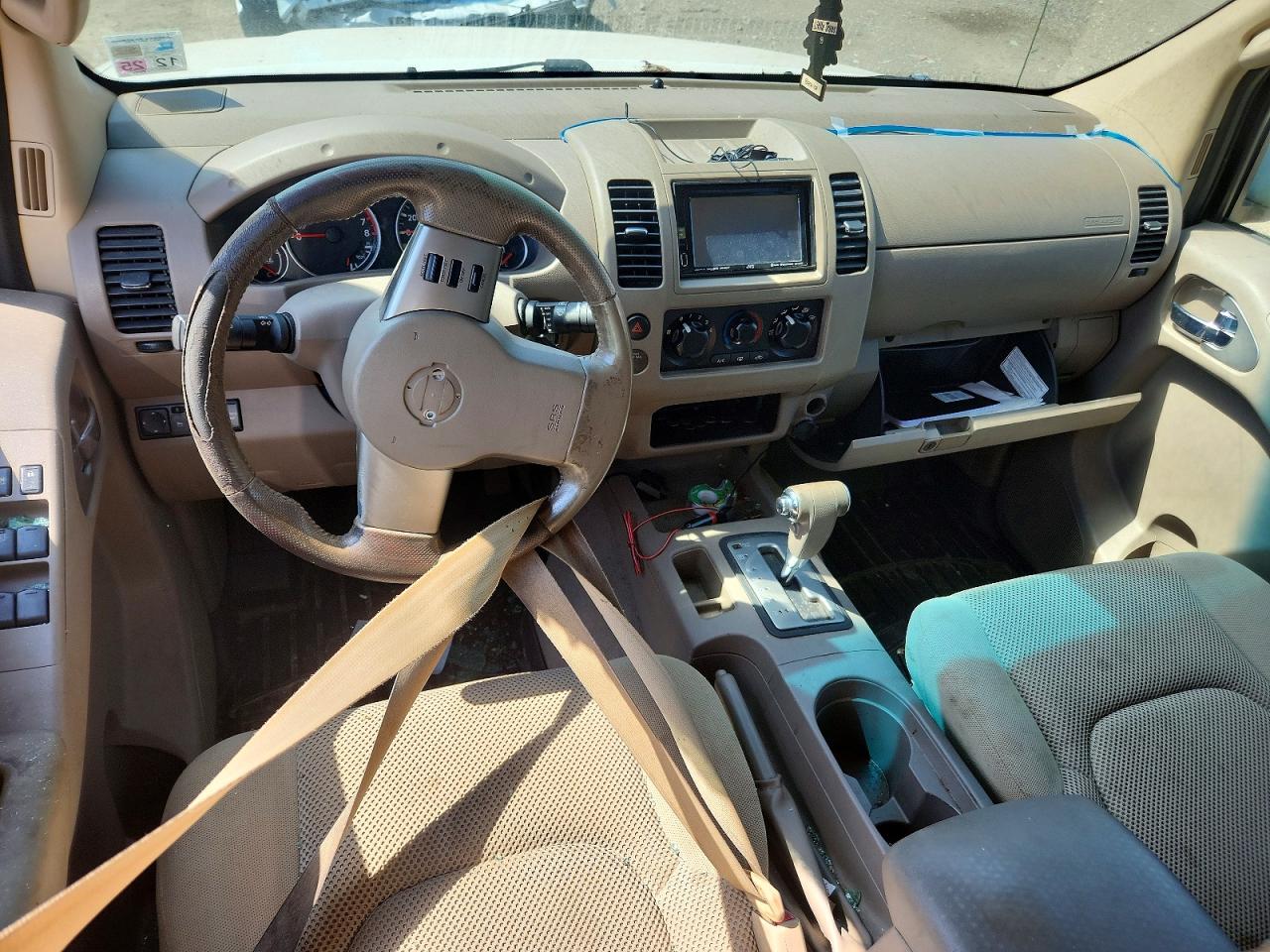 Nissan Frontier Se V6