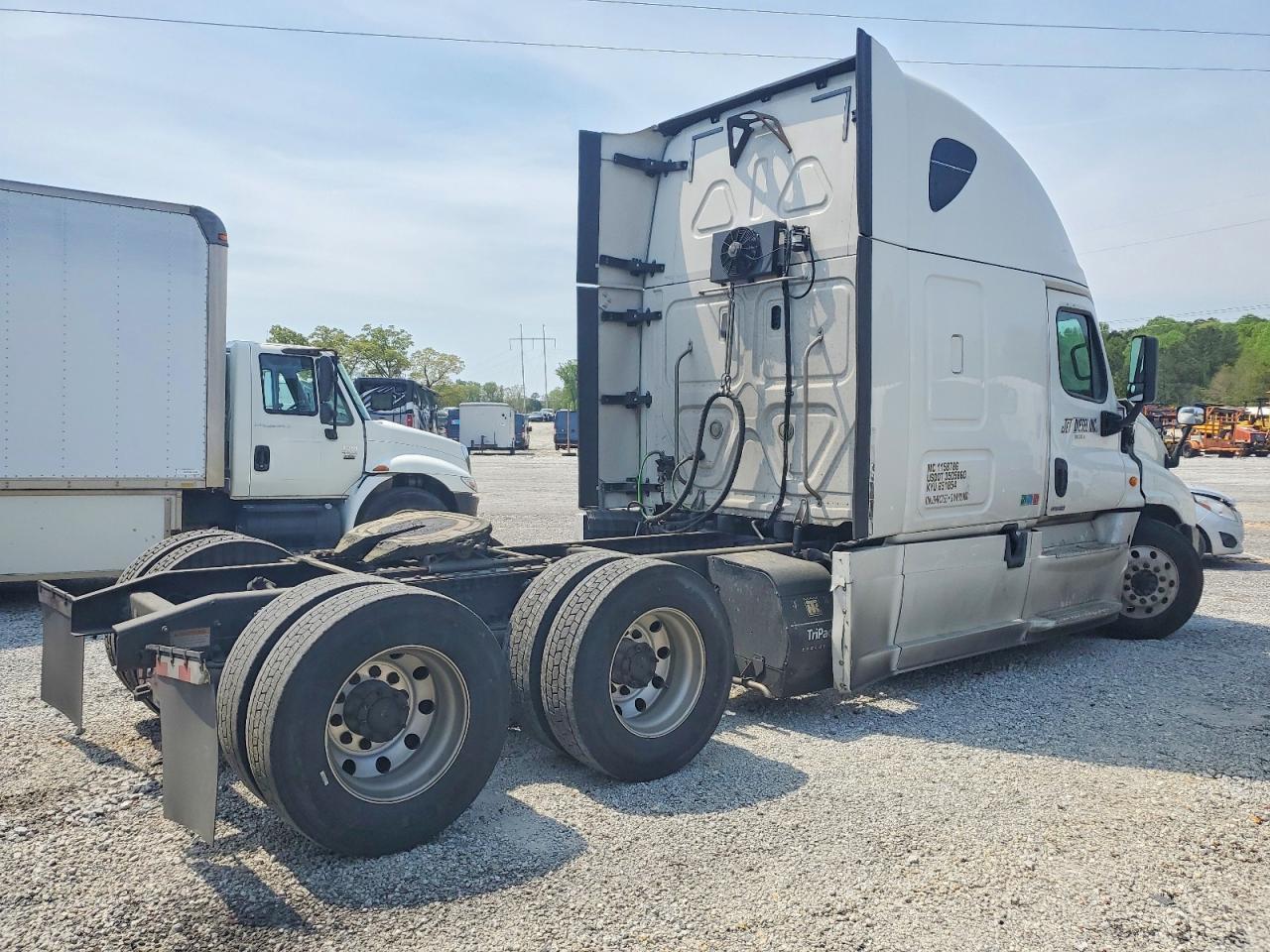 Freightliner Cascadia 125