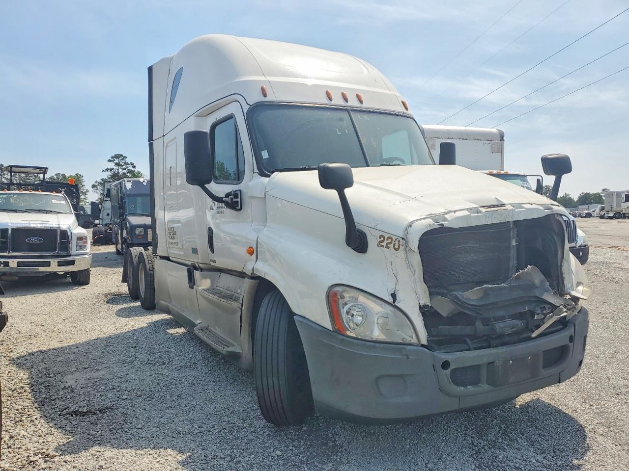 Salvage Freightliner Cascadia 125 Image