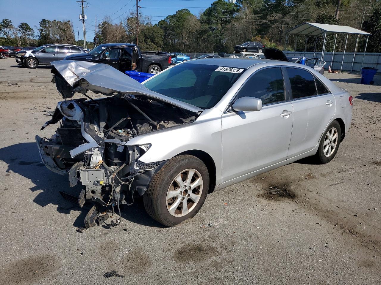 Salvage Toyota Camry Image