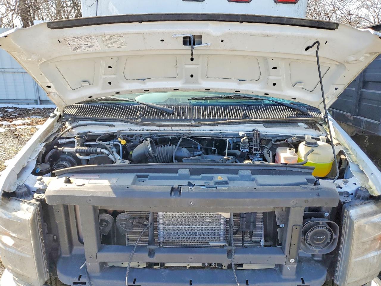 Ford Econoline E350 Super Duty Cutaway Van