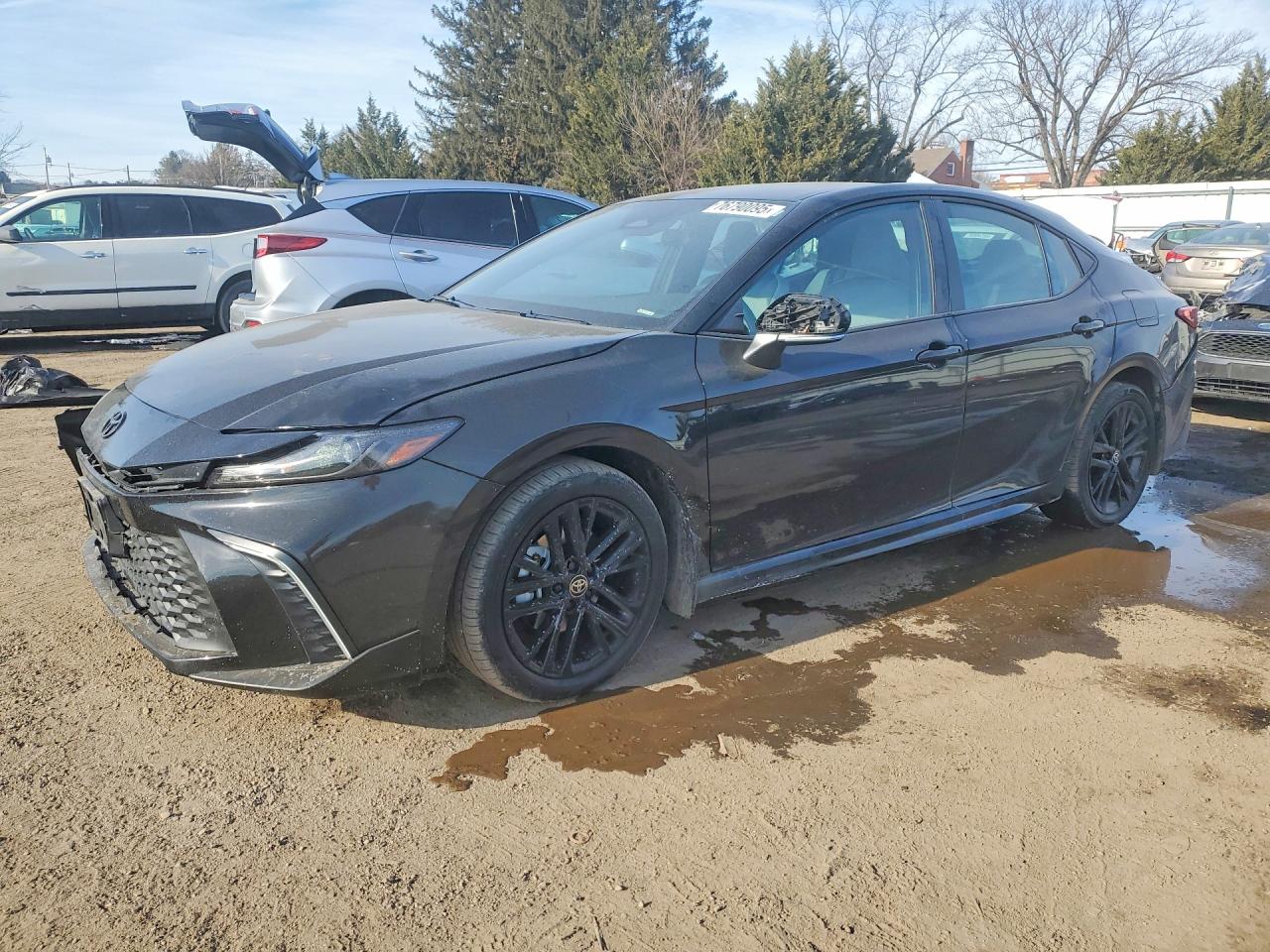 Salvage Toyota Camry Image