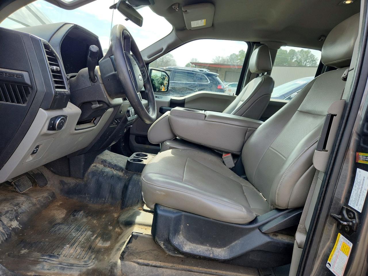 Ford F-150 Super Cab