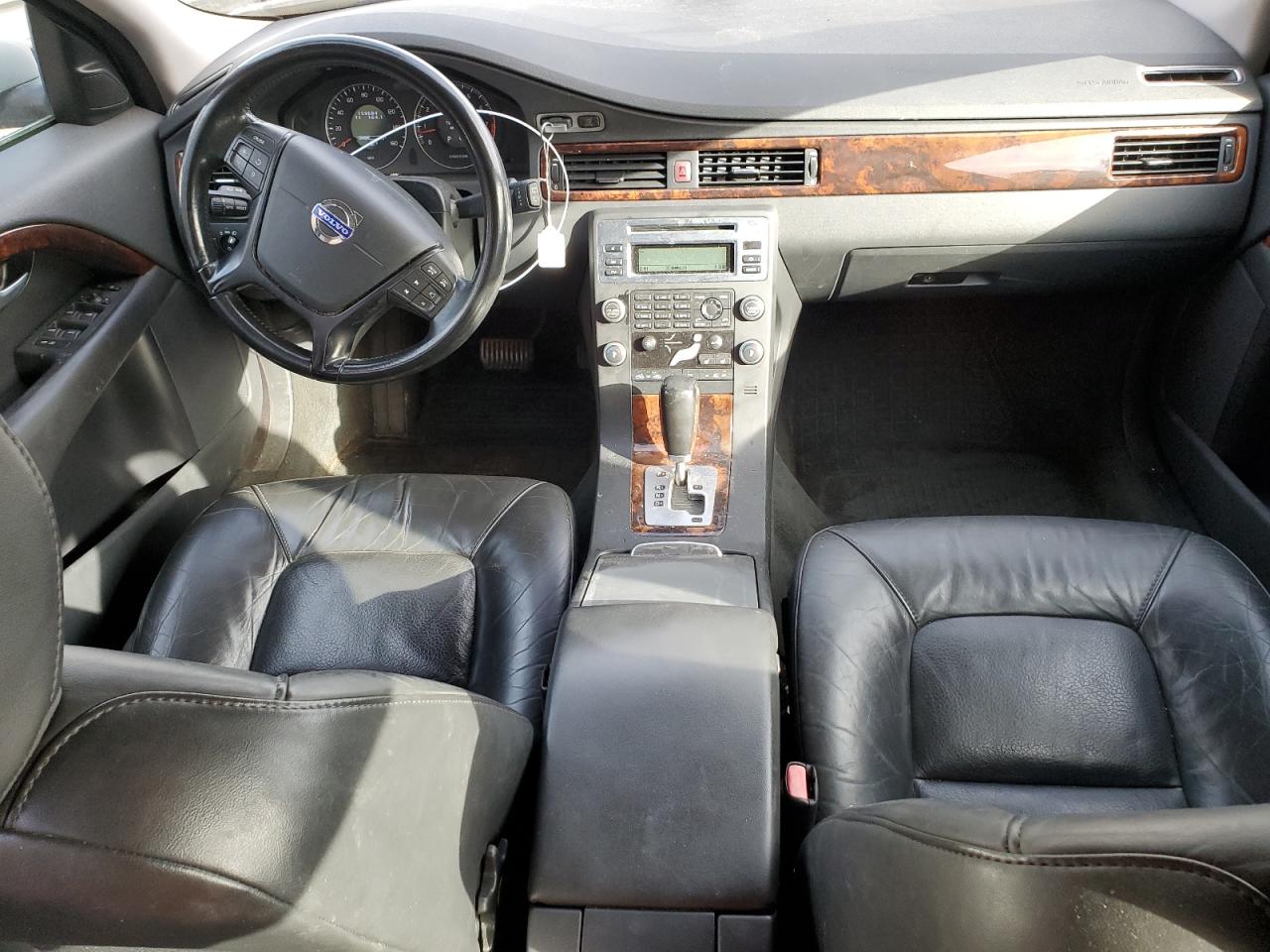 Volvo V70 3.2