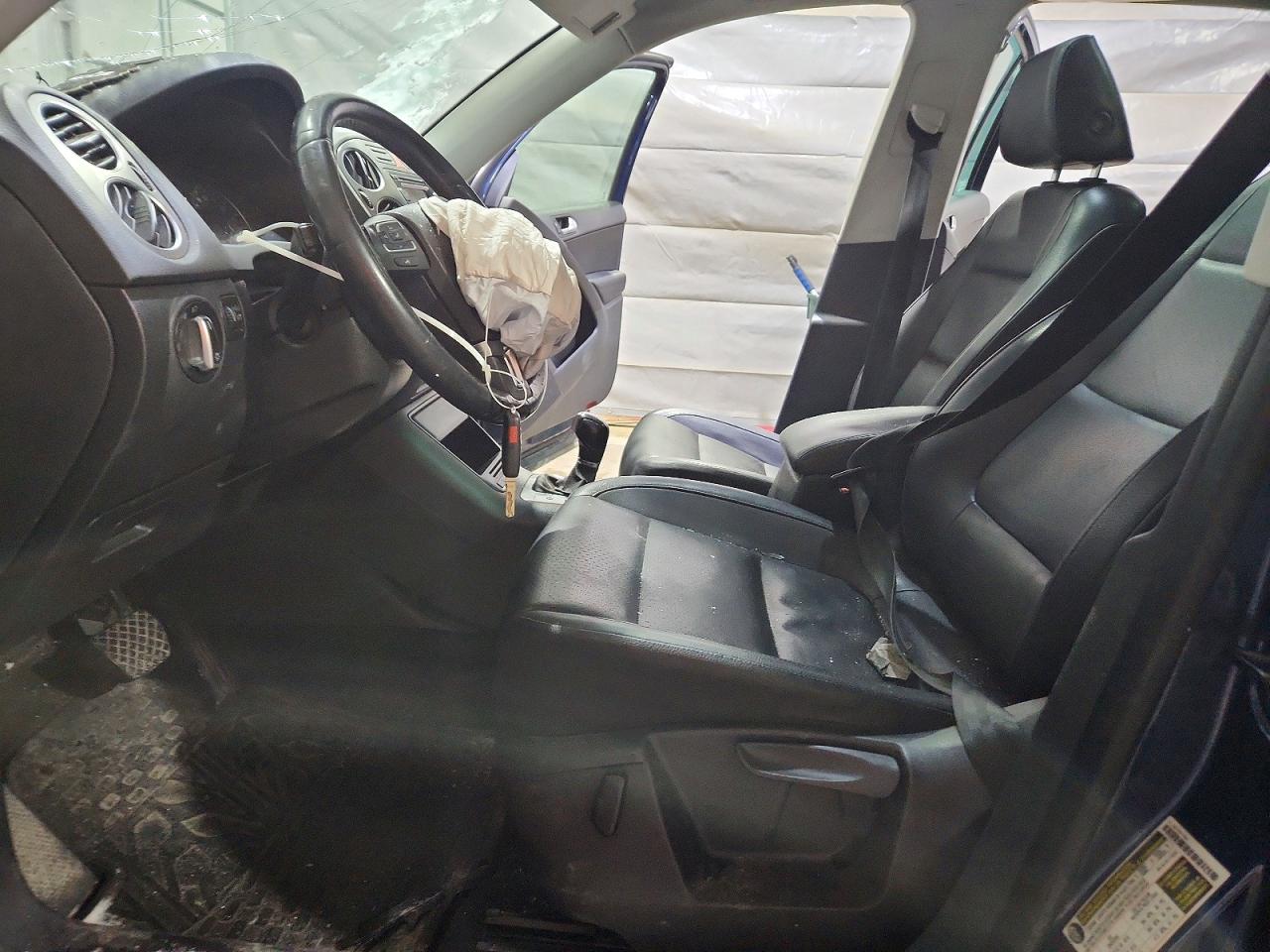 Volkswagen Tiguan S
