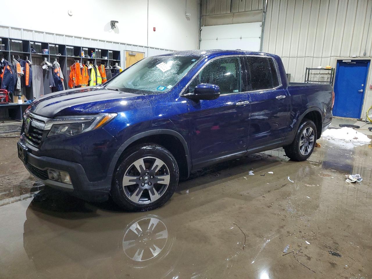 Salvage Honda Ridgeline Image
