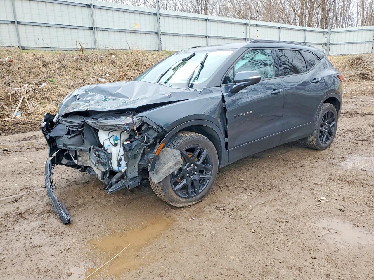 Salvage Chevrolet Blazer Image