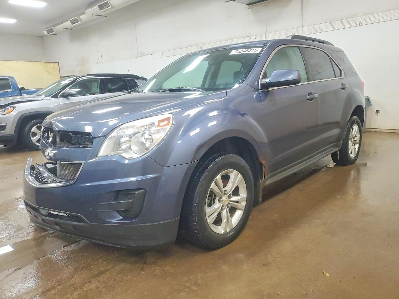 Salvage Chevrolet Equinox Image