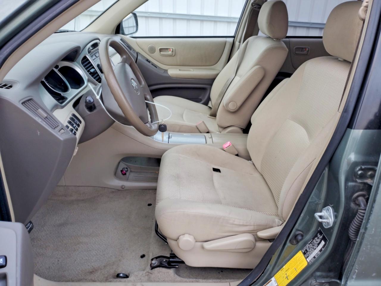 Toyota Highlander Sport
