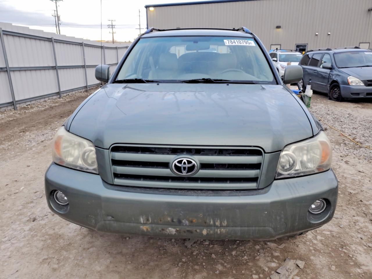 Toyota Highlander Sport