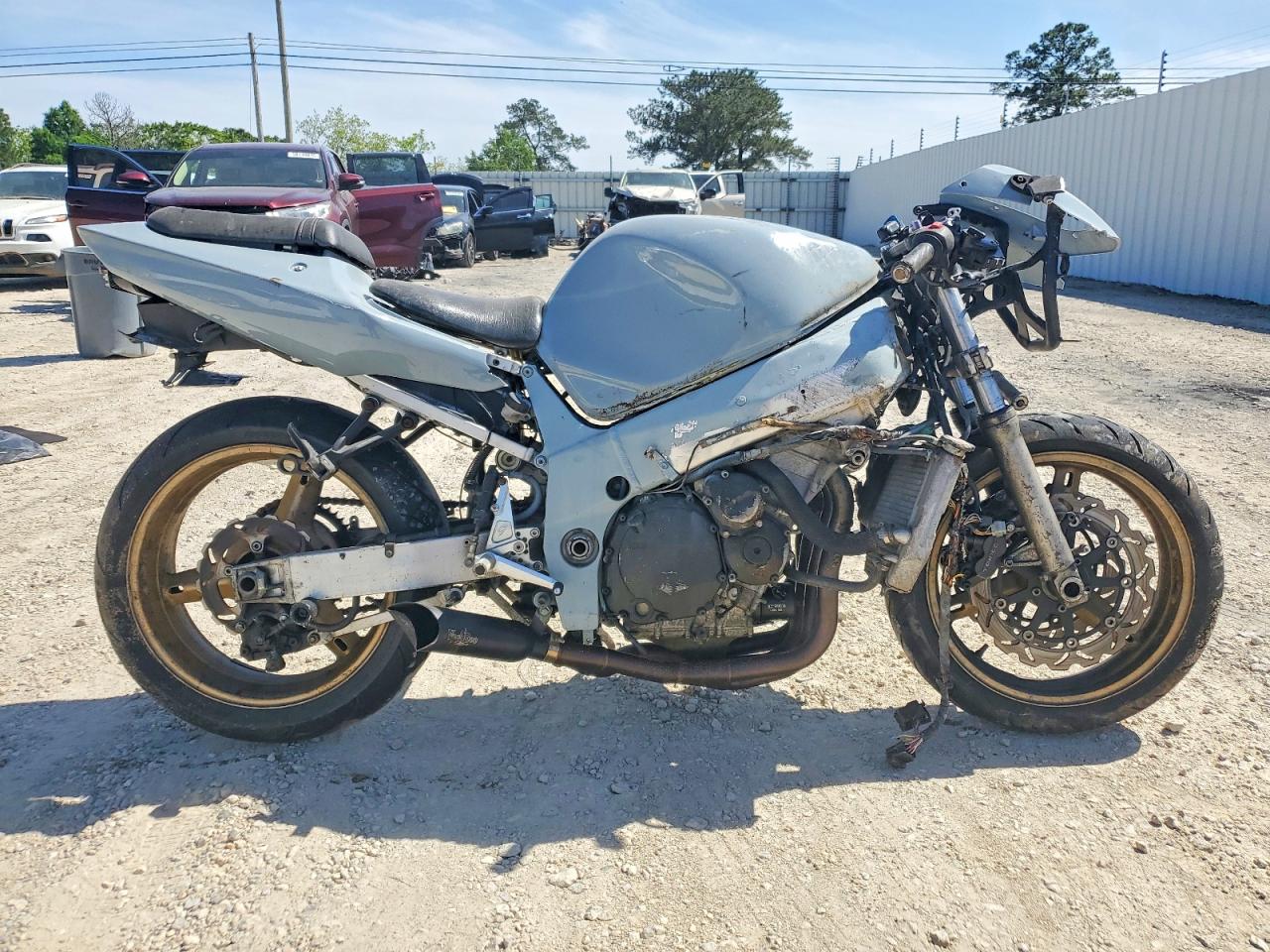Salvage Suzuki Gsxr600 Image