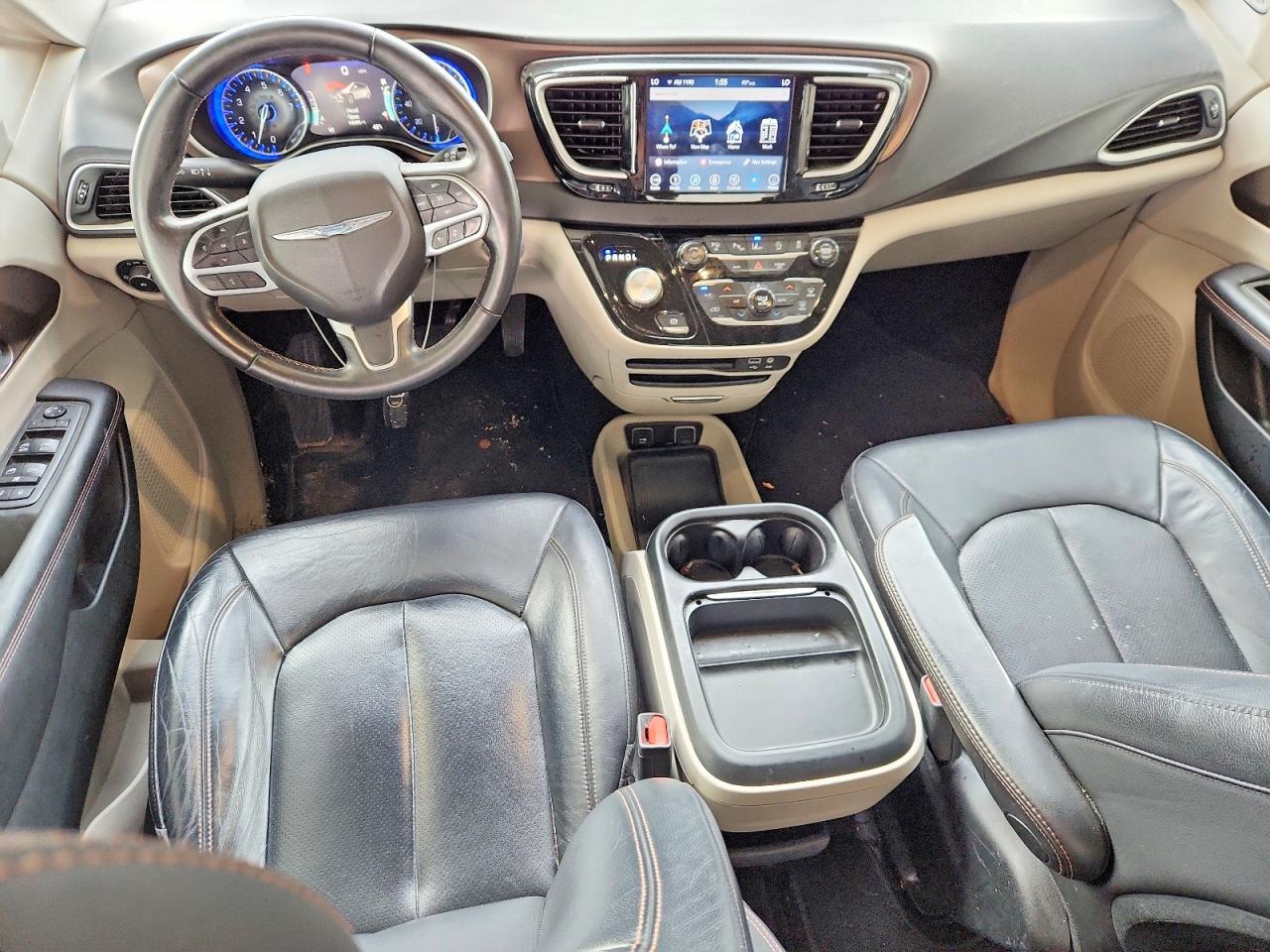 Chrysler Pacifica Touring L