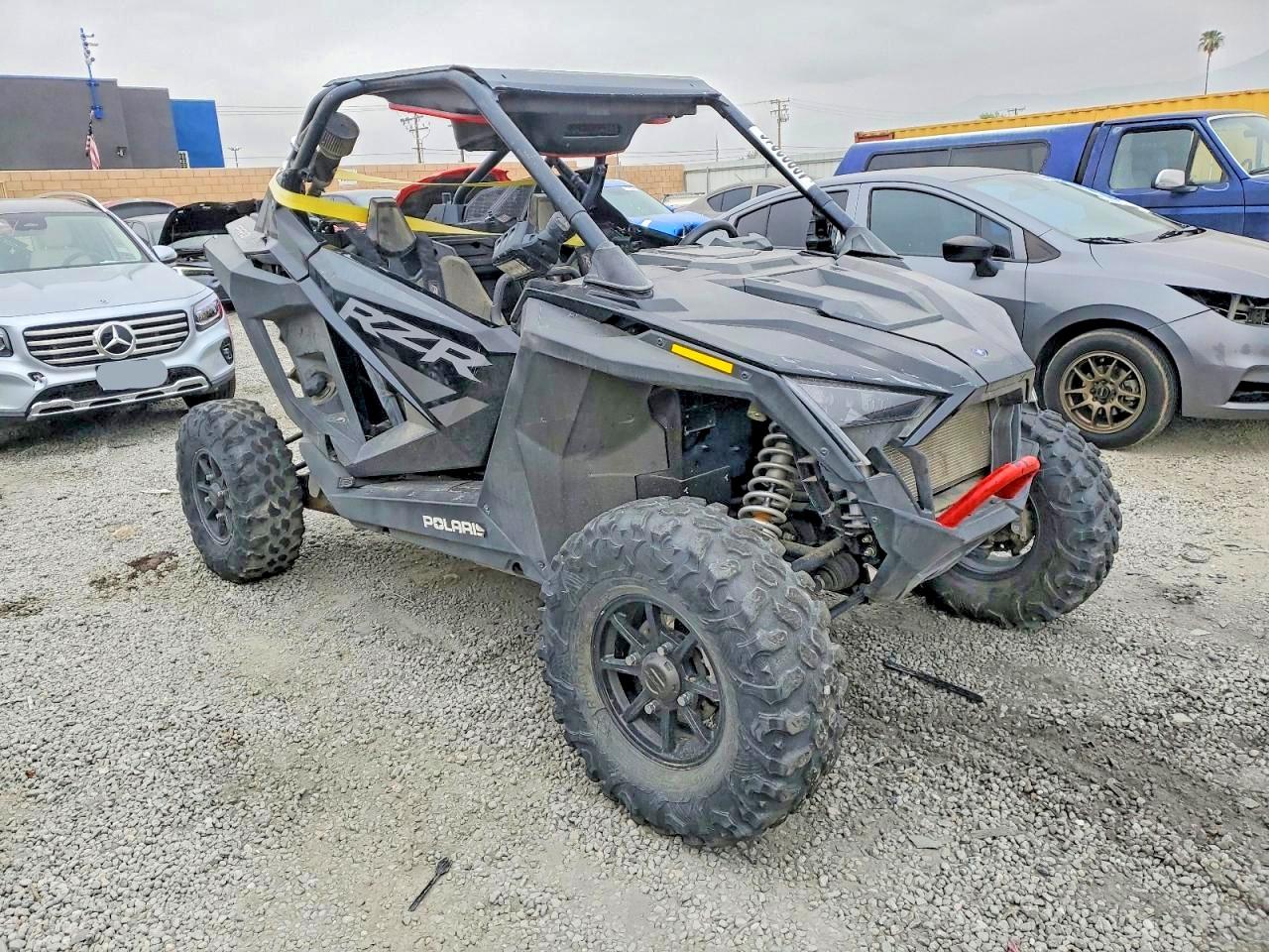 Salvage Polaris RZR Image
