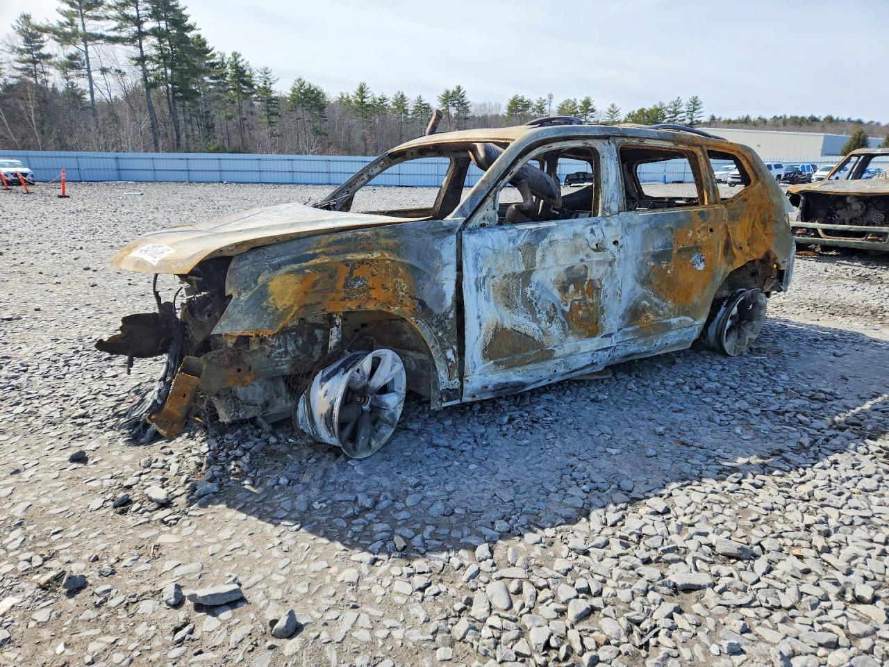 Salvage Volkswagen Atlas Image
