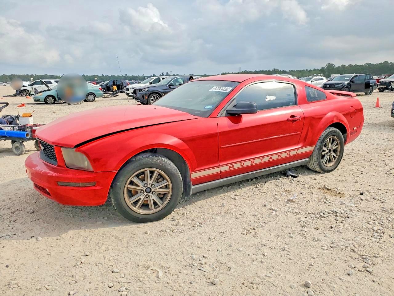 Salvage Ford Mustang Image