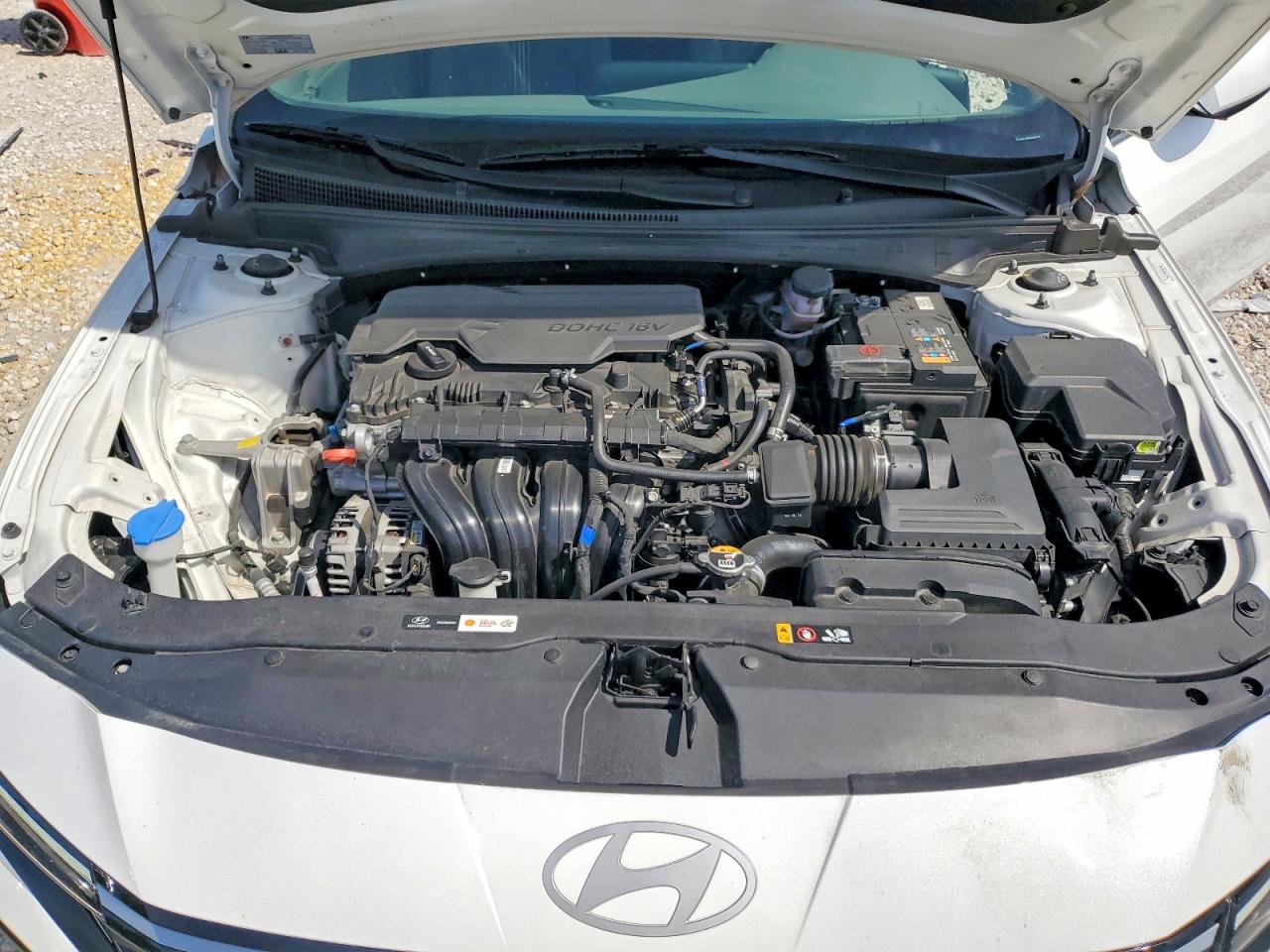 Hyundai ELANTRA Sel
