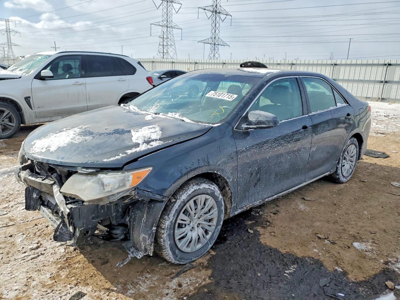 Salvage Toyota Camry Image