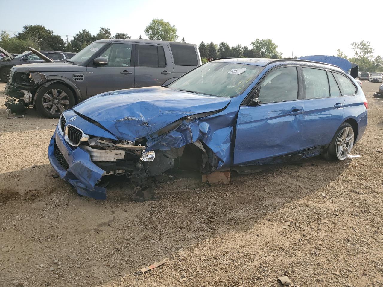 Salvage BMW 3 Series Image
